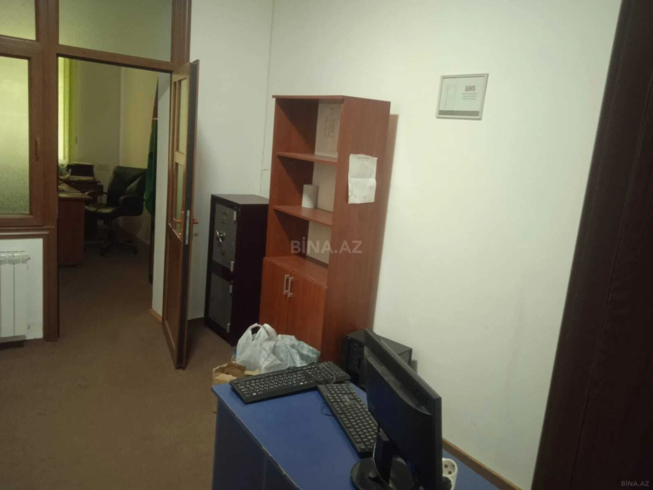 Kirayə verilir 4 otaqlı ofis 120 m²