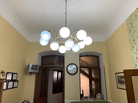 Satılır 5 otaqlı ofis 100 m²