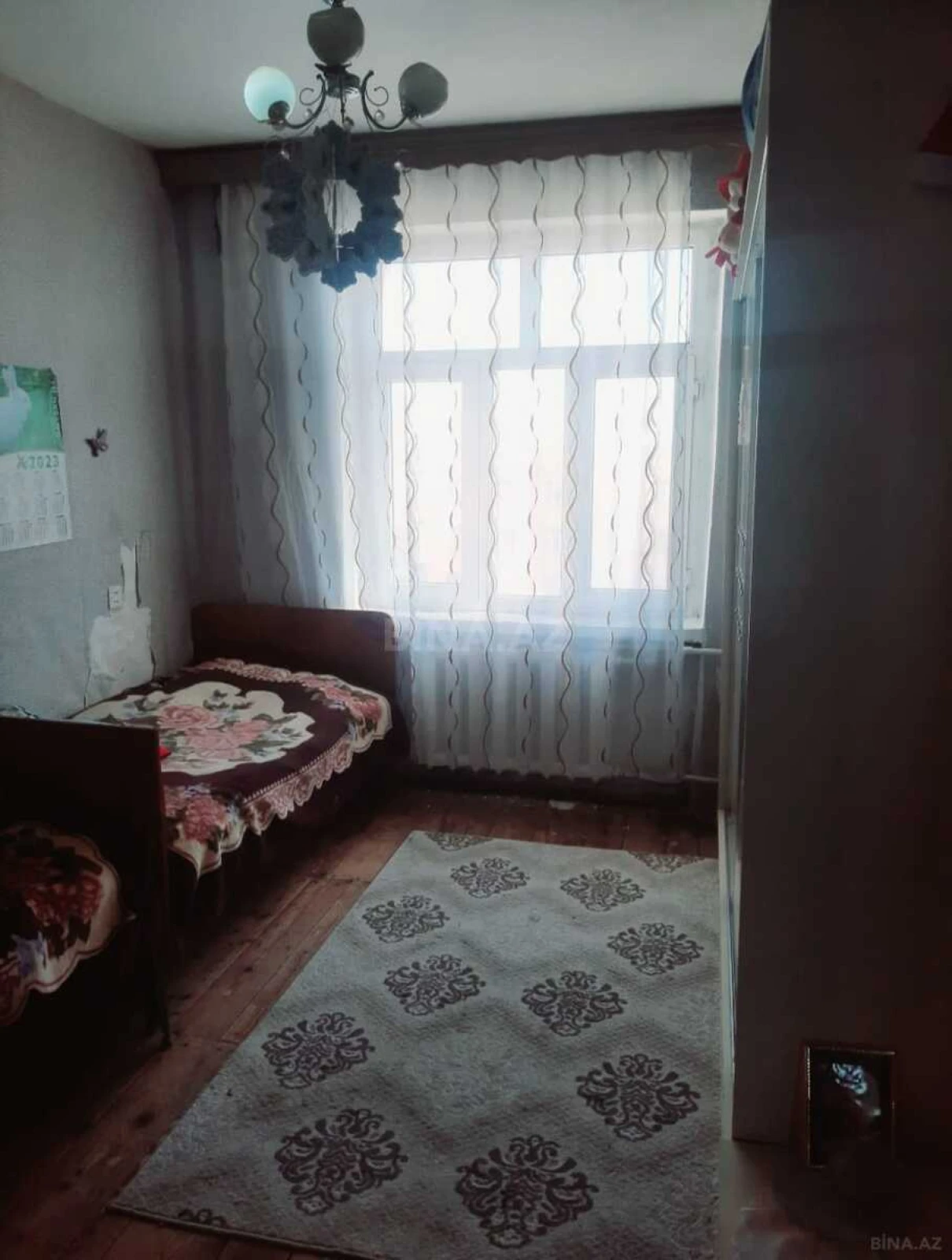Satılır 5 otaqlı mənzil 120 m²