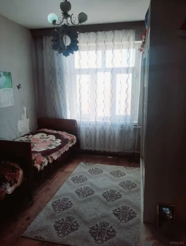 Satılır 5 otaqlı mənzil 120 m²