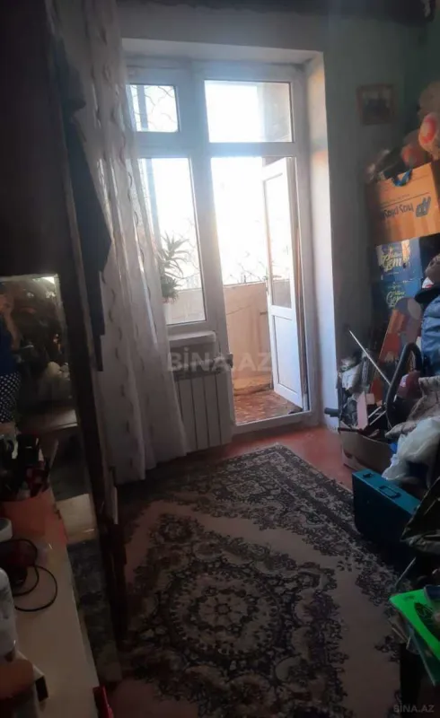 Satılır 5 otaqlı mənzil 120 m²