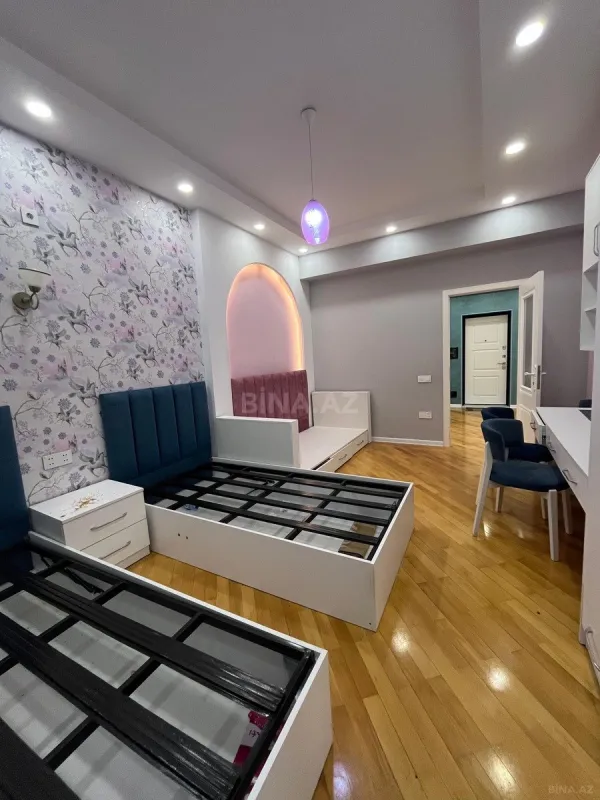Satılır 3 otaqlı mənzil 120 m²