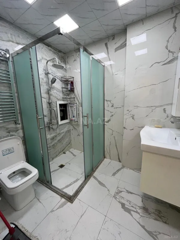 Satılır 3 otaqlı mənzil 120 m²