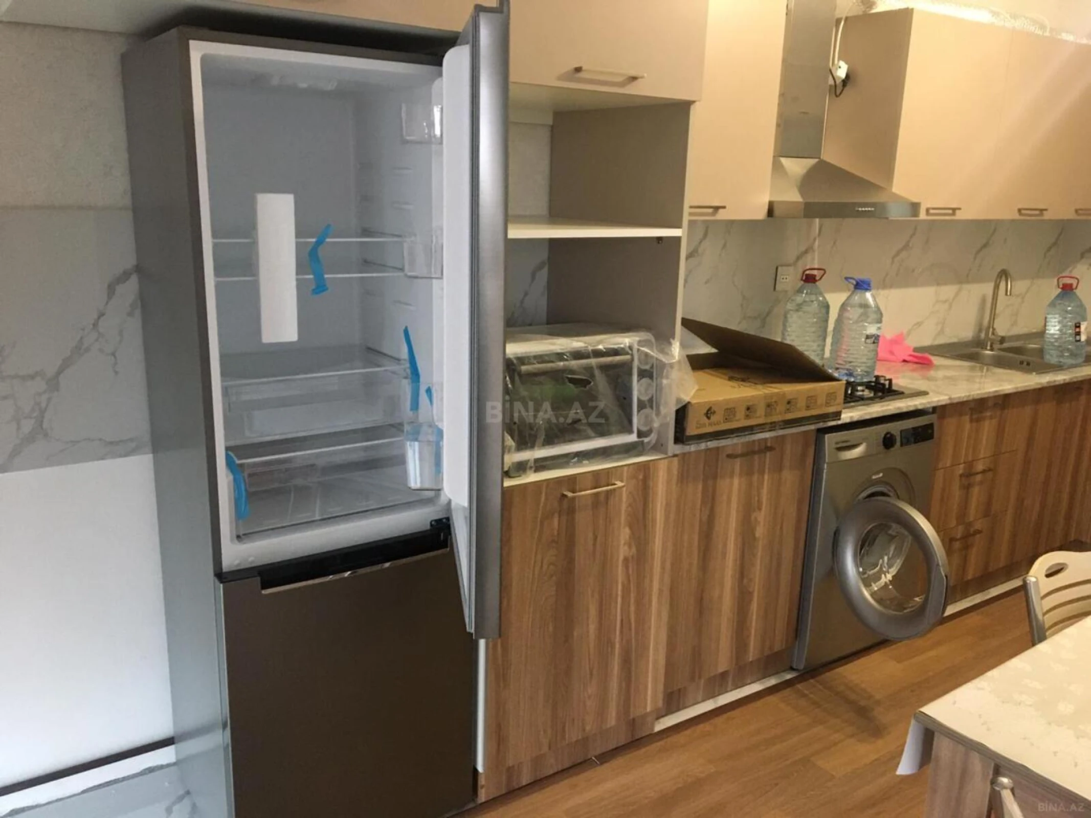 Kirayə verilir 2 otaqlı mənzil 100 m²