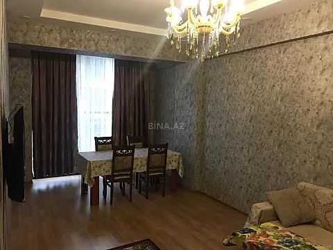 Kirayə verilir 2 otaqlı mənzil 100 m²