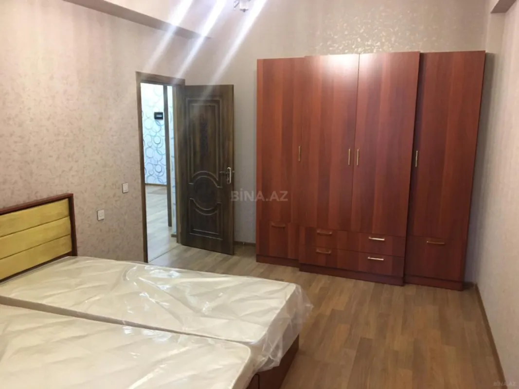 Kirayə verilir 2 otaqlı mənzil 100 m²