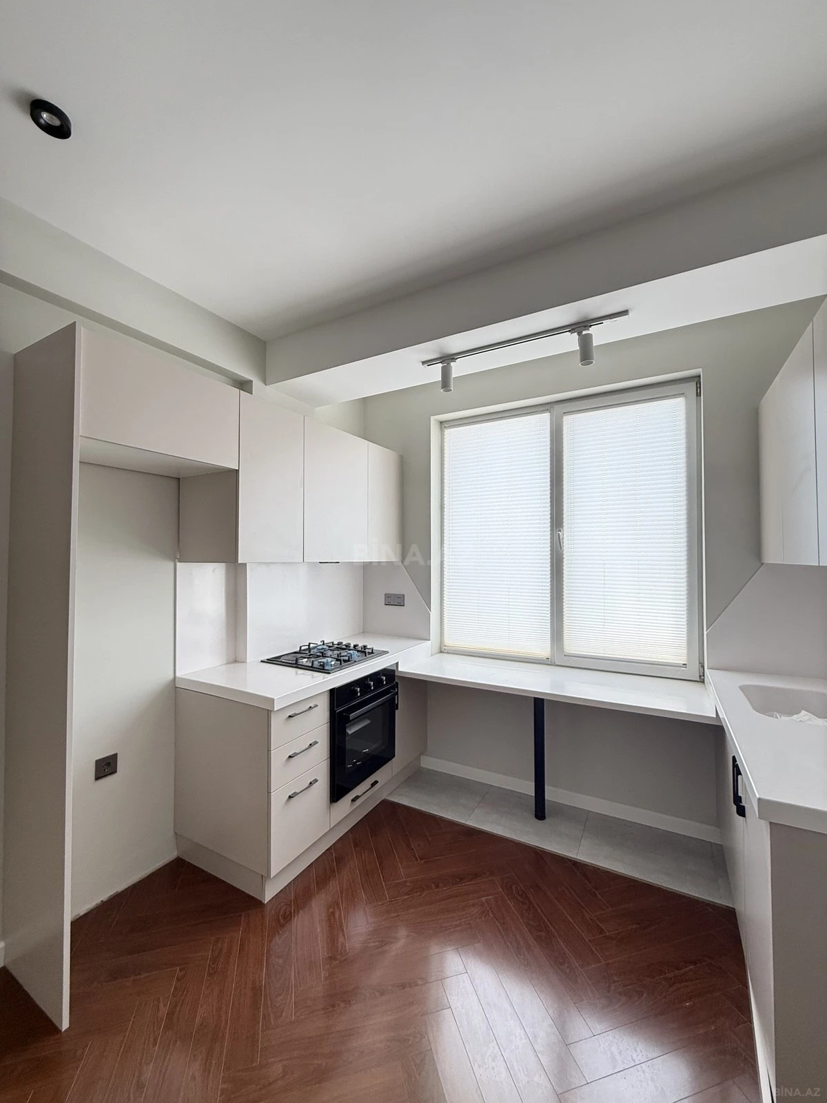 Satılır 2 otaqlı mənzil 52 m²