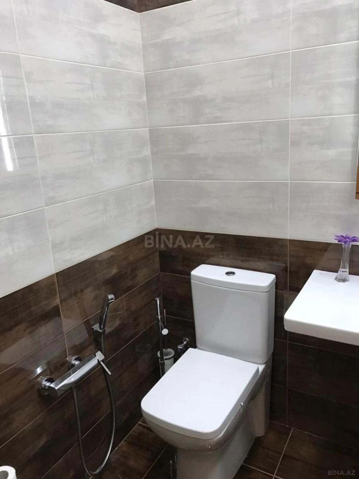 Kirayə verilir 2 otaqlı mənzil 92 m²
