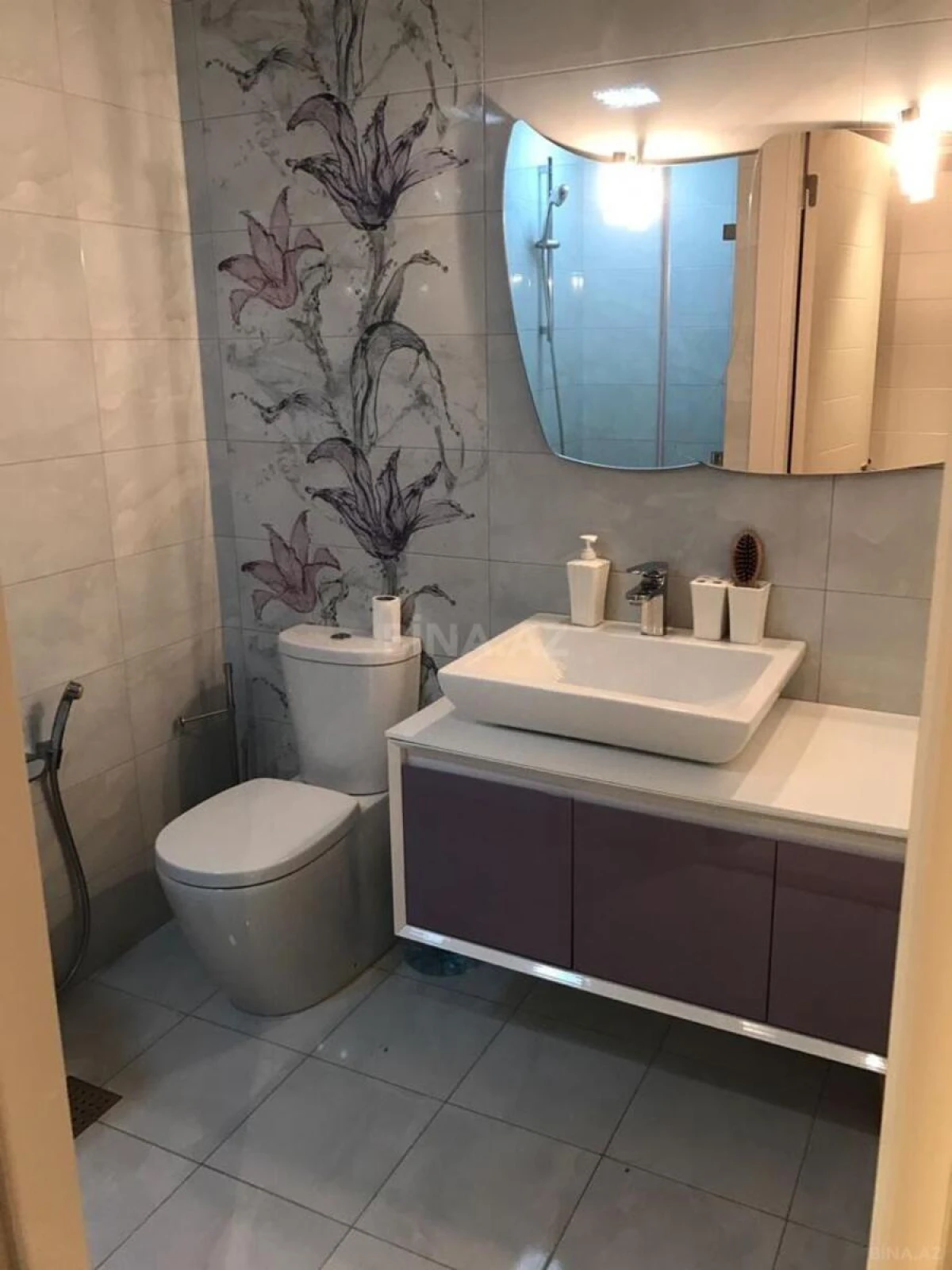 Kirayə verilir 2 otaqlı mənzil 92 m²
