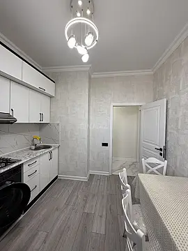 Satılır 2 otaqlı mənzil 72 m²