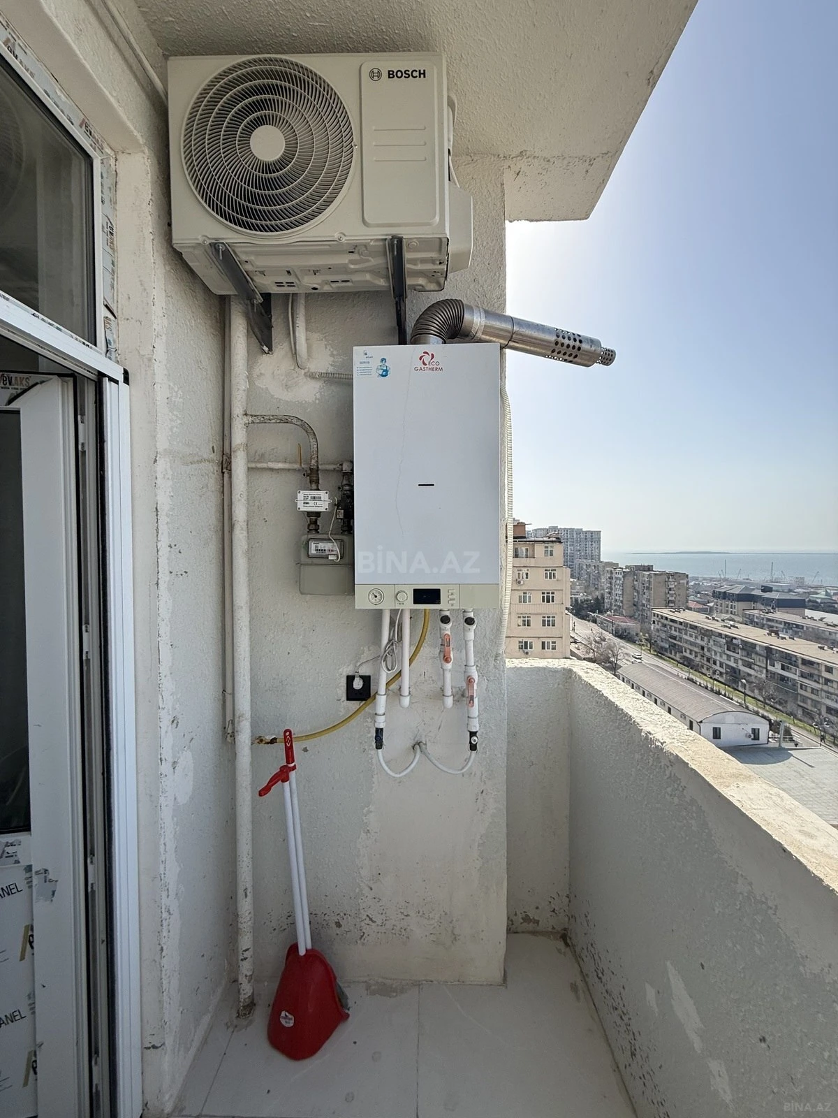 Satılır 2 otaqlı mənzil 72 m²