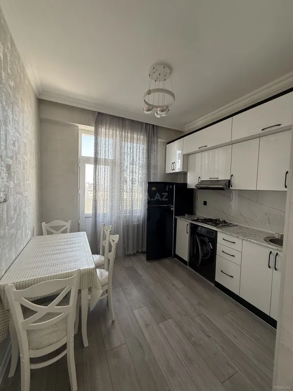 Satılır 2 otaqlı mənzil 72 m²