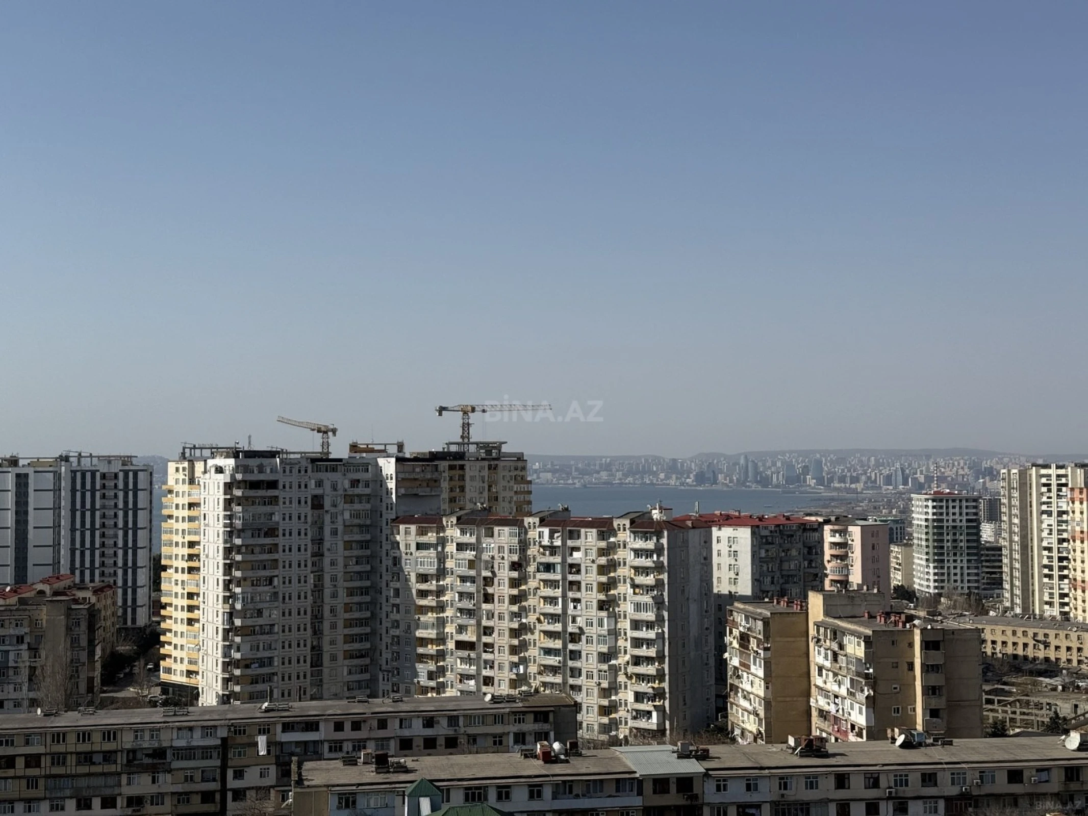 Satılır 2 otaqlı mənzil 72 m²