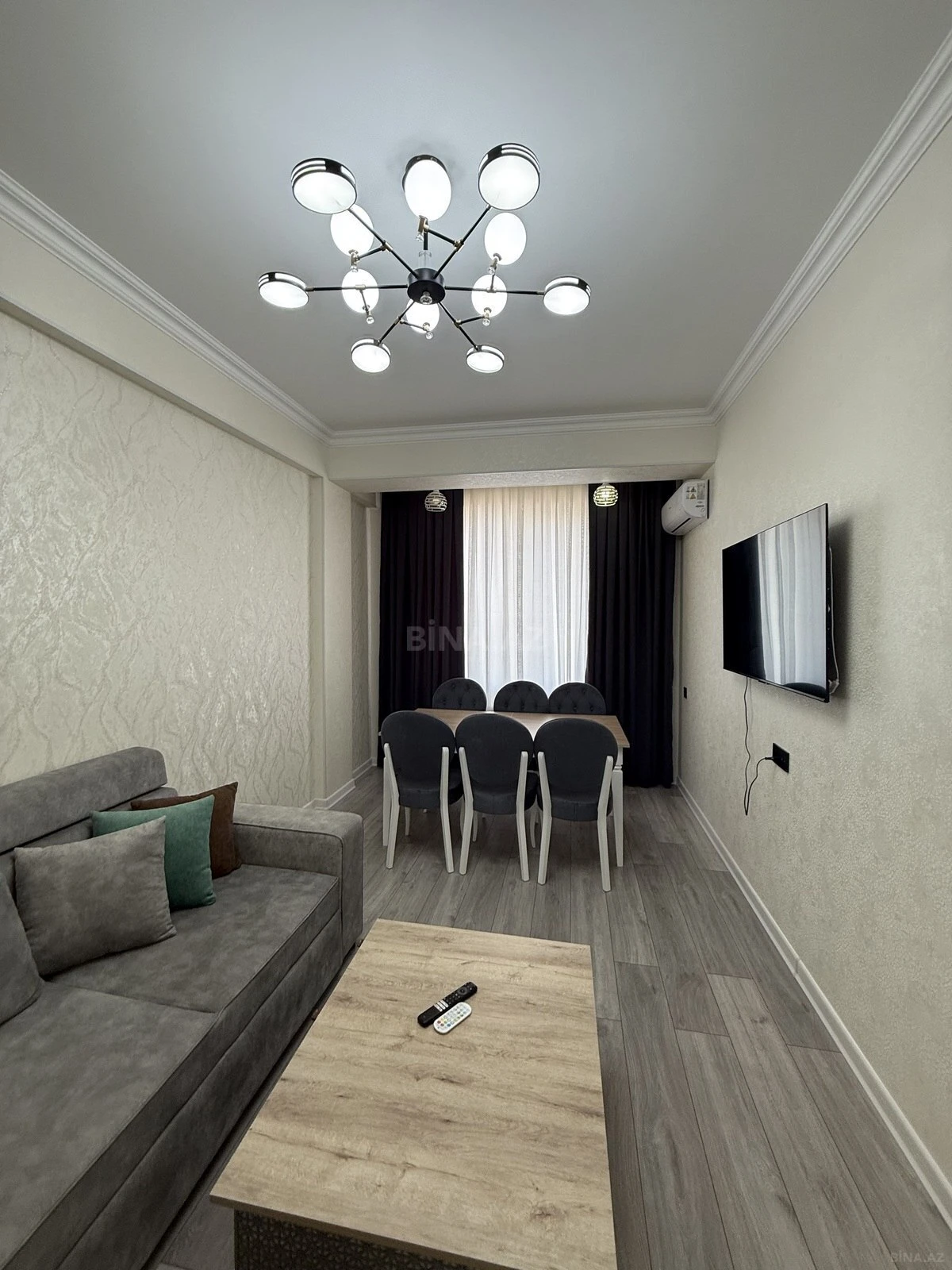 Satılır 2 otaqlı mənzil 72 m²