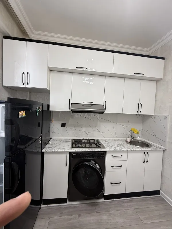 Satılır 2 otaqlı mənzil 72 m²