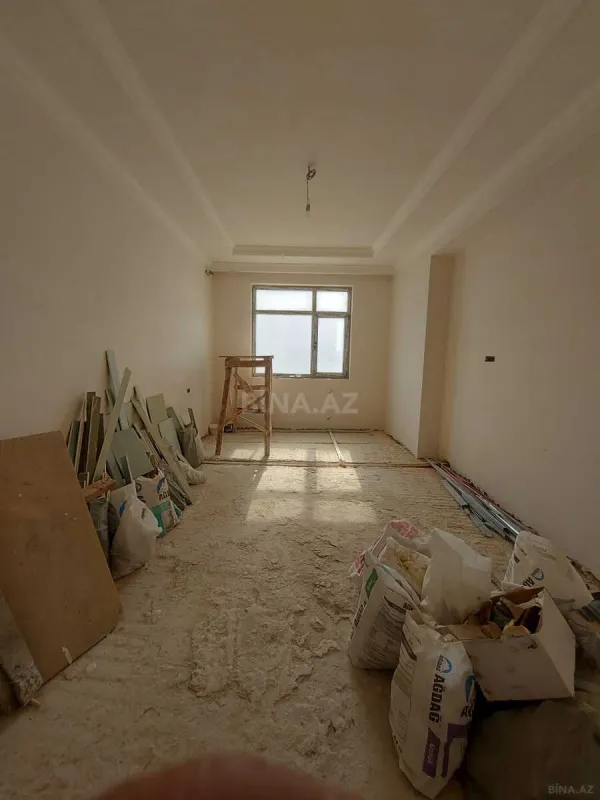 Satılır 4 otaqlı mənzil 150 m²
