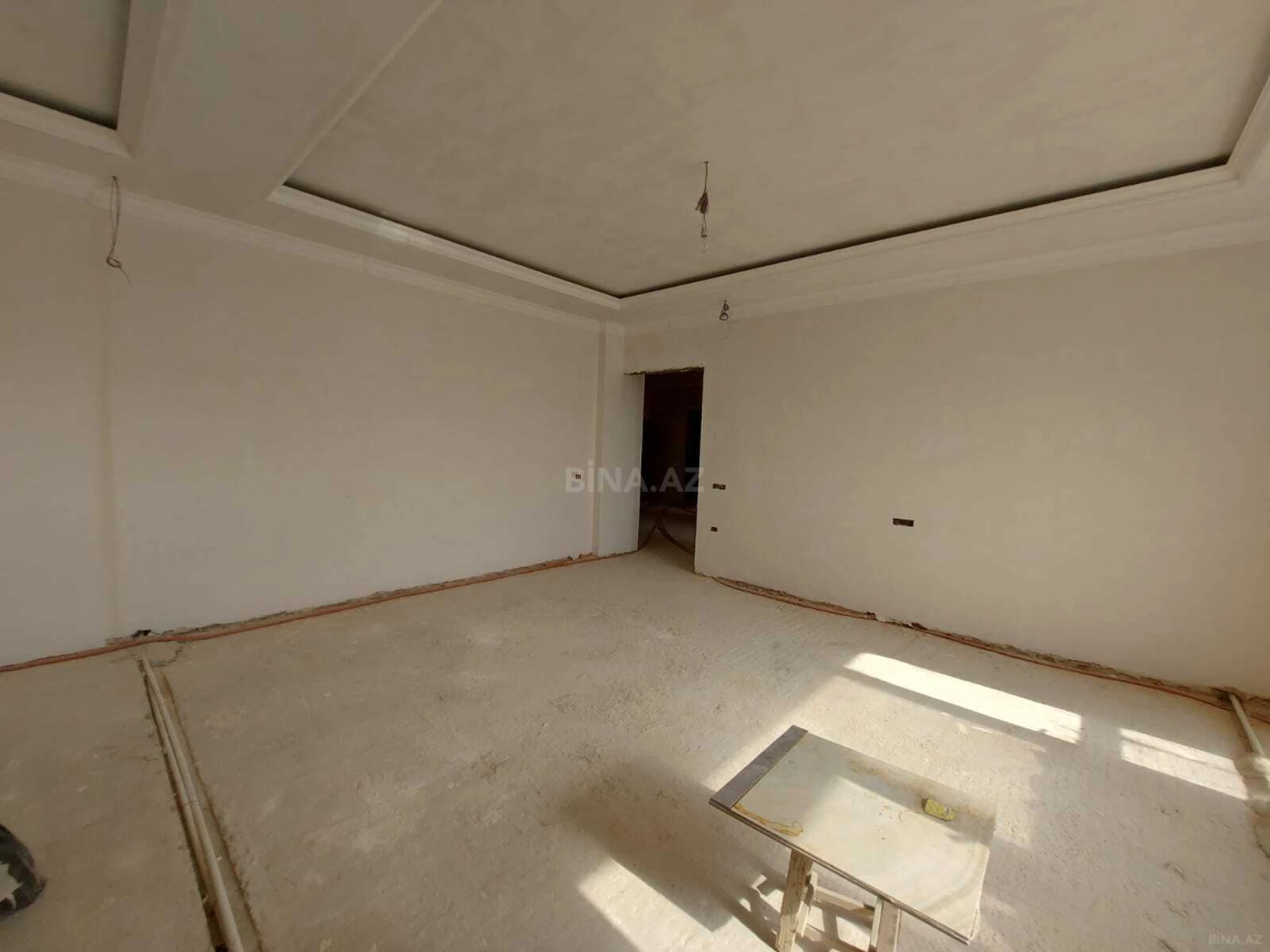 Satılır 4 otaqlı mənzil 150 m²