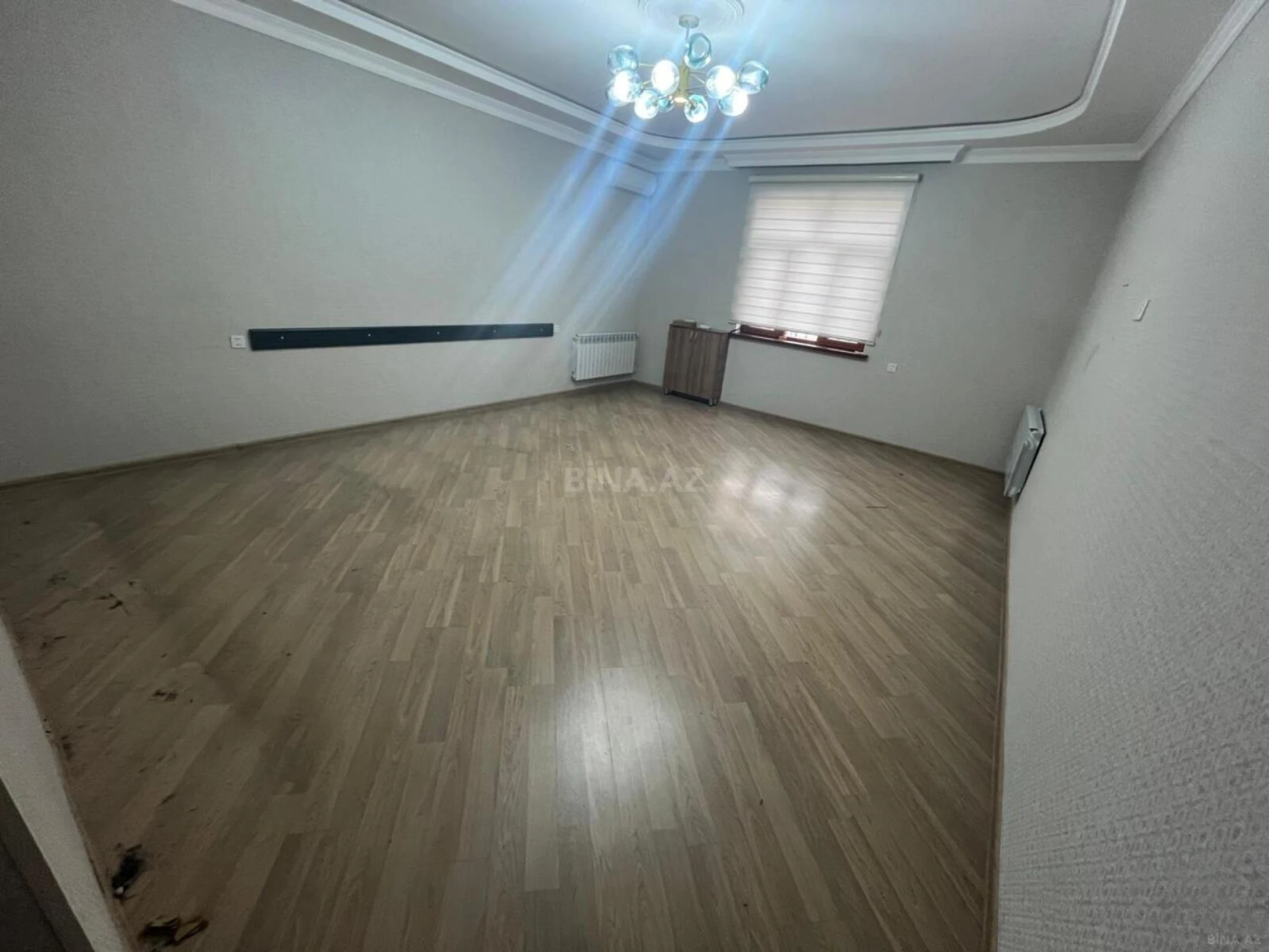 Kirayə verilir 6 otaqlı ofis 250 m²