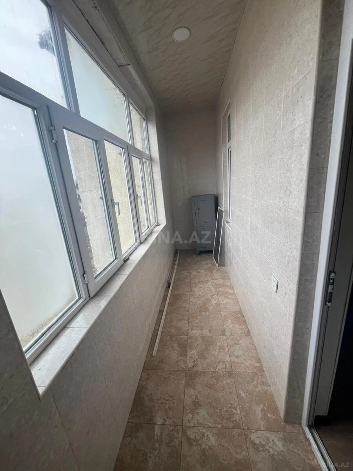 Kirayə verilir 6 otaqlı ofis 250 m²