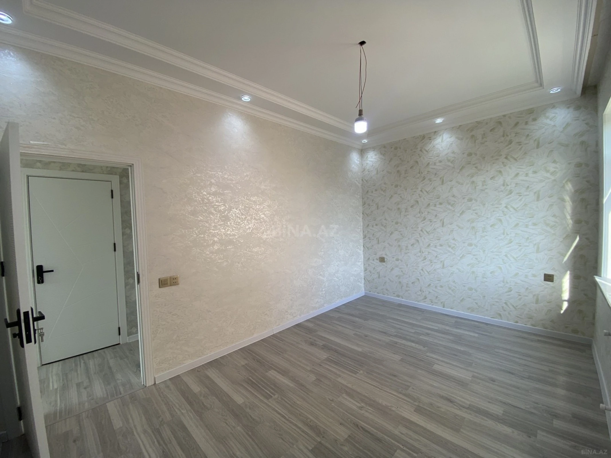 Satılır 4 otaqlı həyət evi 140 m²