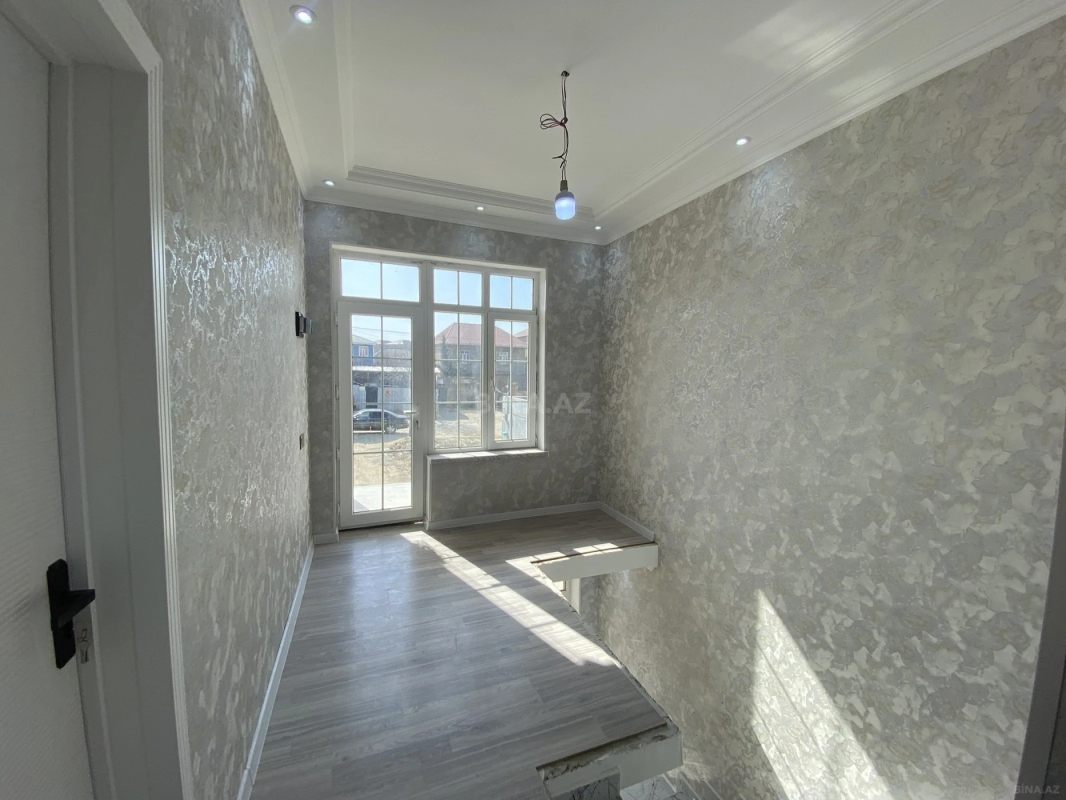 Satılır 4 otaqlı həyət evi 140 m²