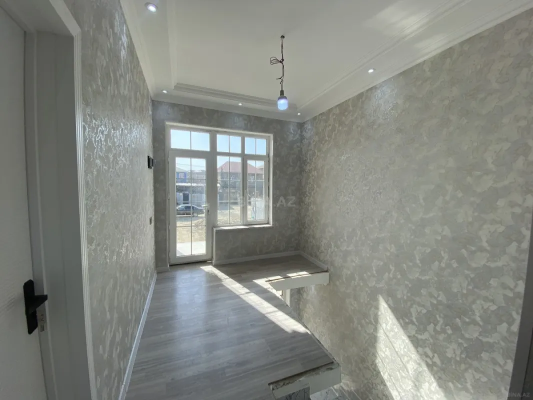 Satılır 4 otaqlı həyət evi 140 m²