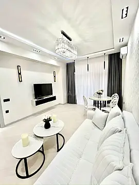 Kirayə verilir 2 otaqlı mənzil 68 m²