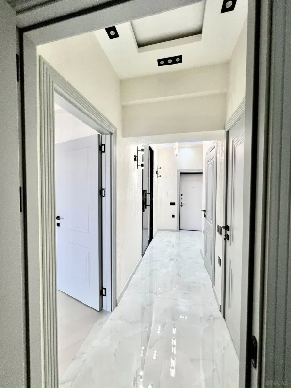 Kirayə verilir 2 otaqlı mənzil 68 m²
