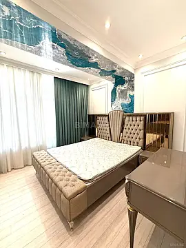 Kirayə verilir 3 otaqlı mənzil 130 m²