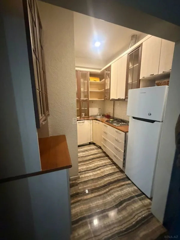 Kirayə verilir 2 otaqlı mənzil 70 m²
