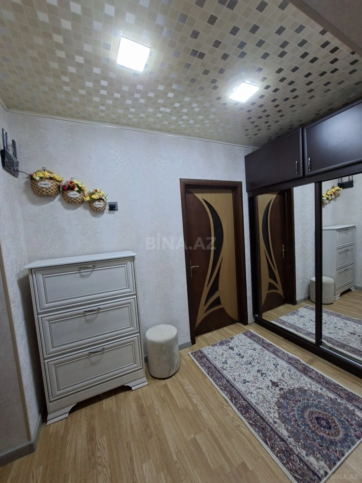 Satılır 2 otaqlı mənzil 55 m²