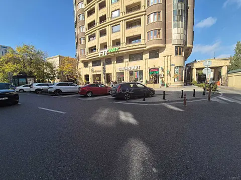 Satılır obyekt 150 m²