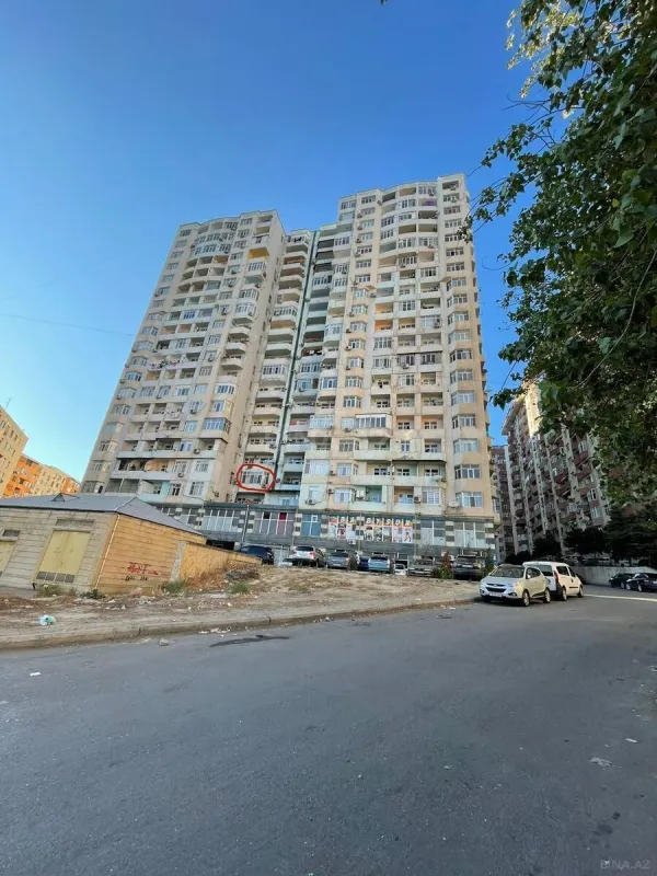 Satılır 3 otaqlı mənzil 108 m²