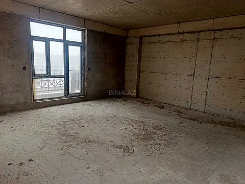Satılır 3 otaqlı mənzil 138 m²