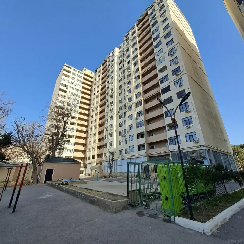 Satılır 2 otaqlı mənzil 103 m²
