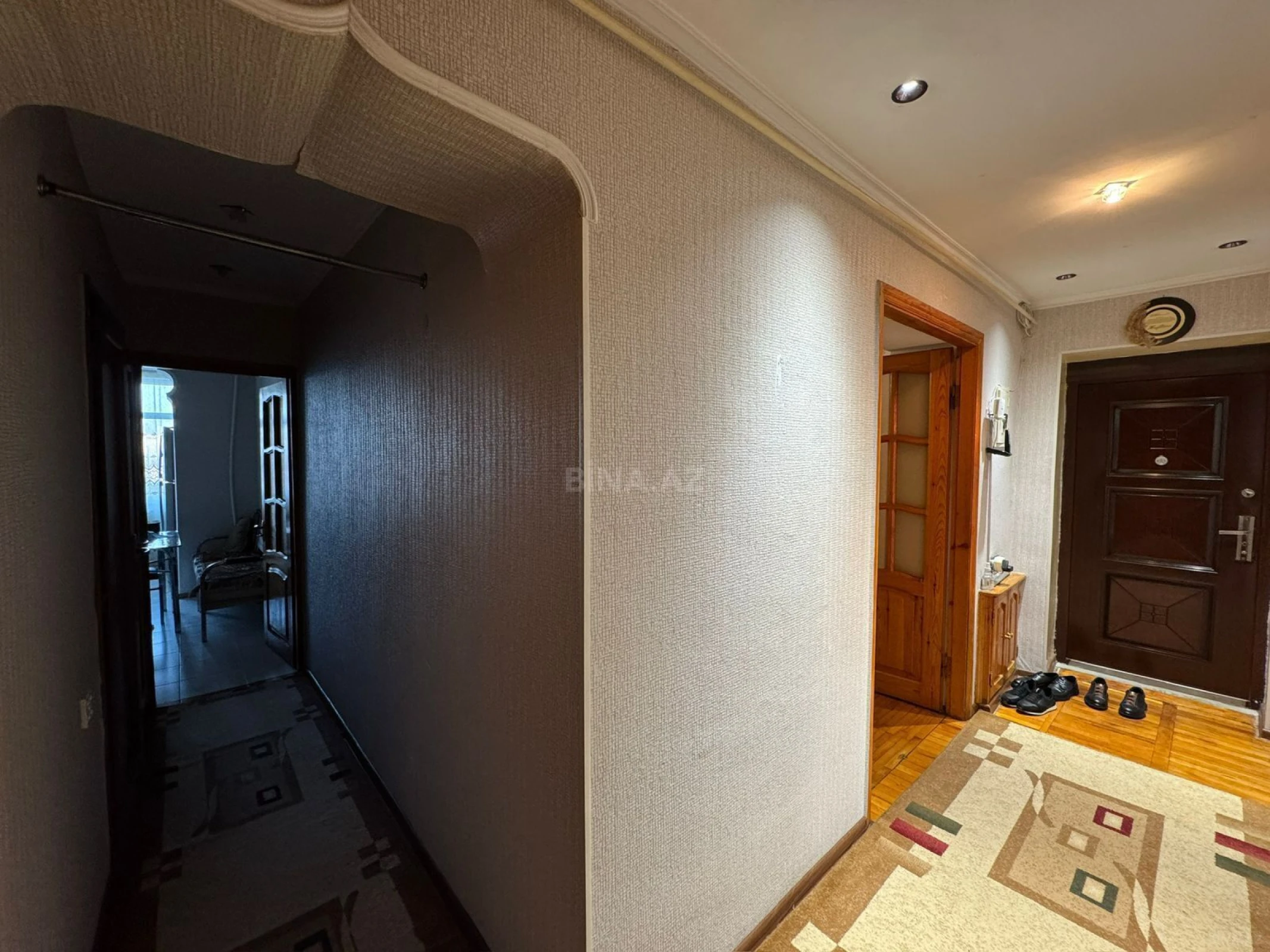 Satılır 4 otaqlı mənzil 100 m²