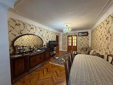 Satılır 4 otaqlı mənzil 100 m²