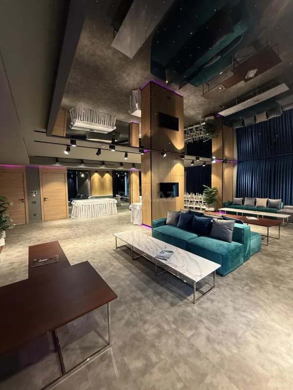 Kirayə verilir 2 otaqlı mənzil 67 m²