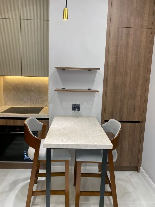 Kirayə verilir 2 otaqlı mənzil 67 m²