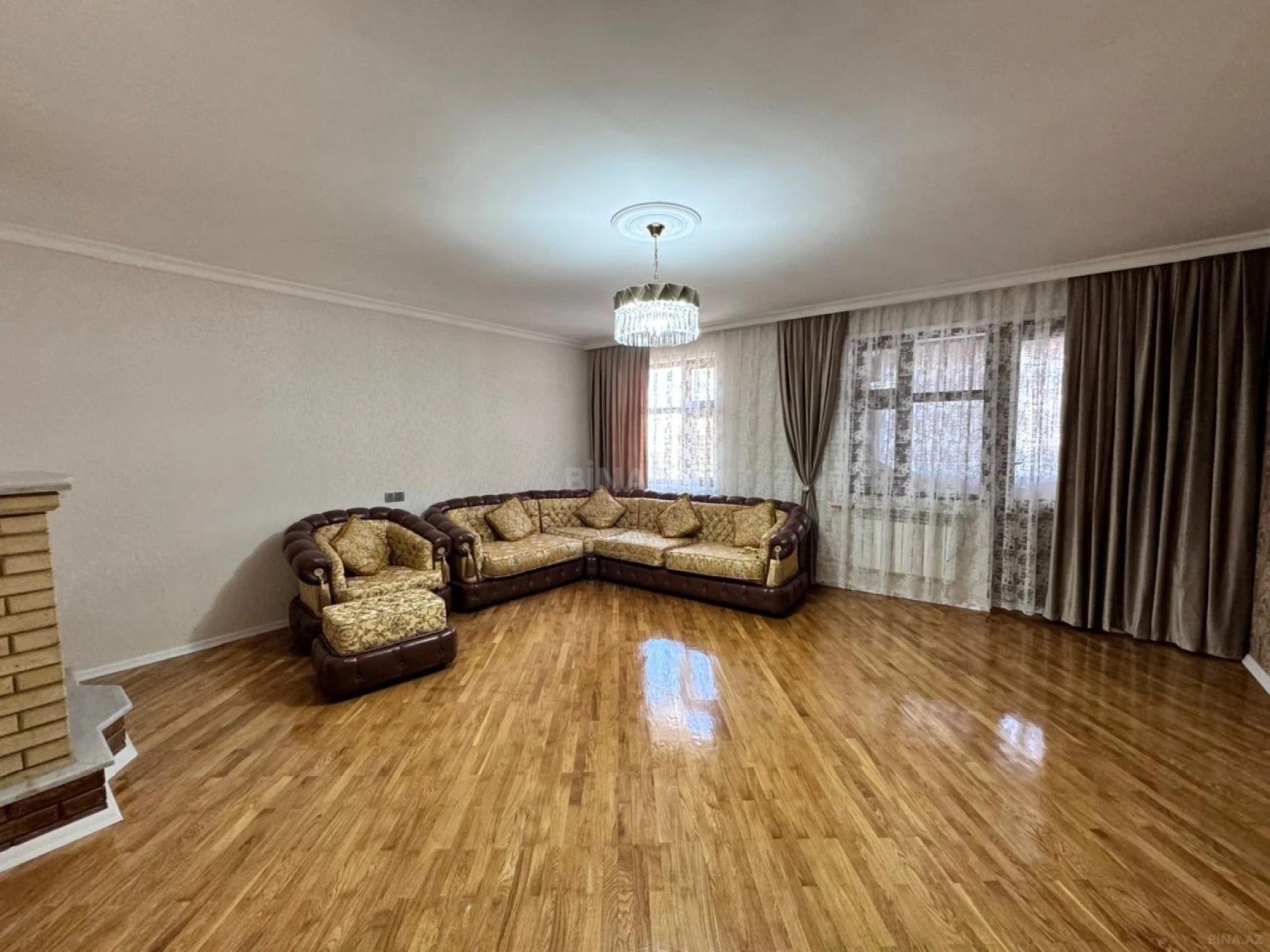 Satılır 4 otaqlı mənzil 90 m²