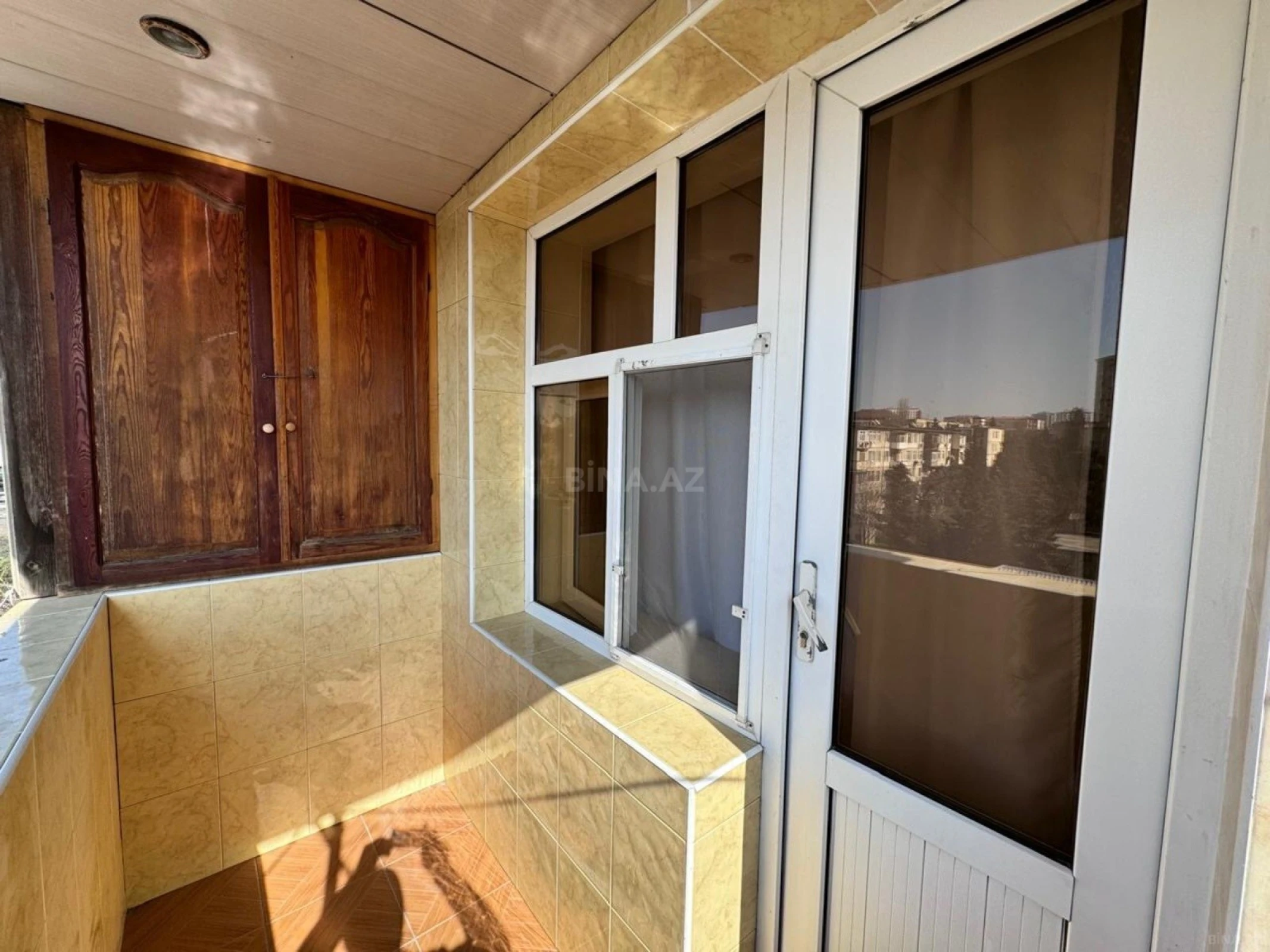 Satılır 4 otaqlı mənzil 90 m²