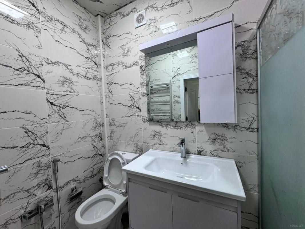 Satılır 4 otaqlı mənzil 90 m²