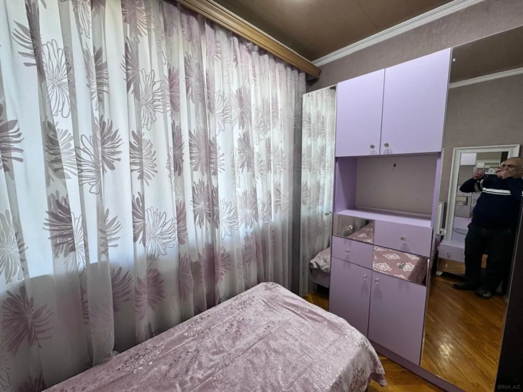 Satılır 4 otaqlı mənzil 90 m²