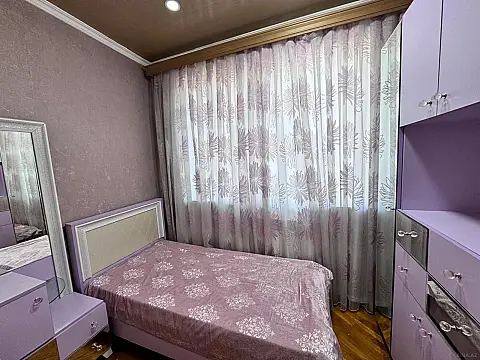 Satılır 4 otaqlı mənzil 90 m²