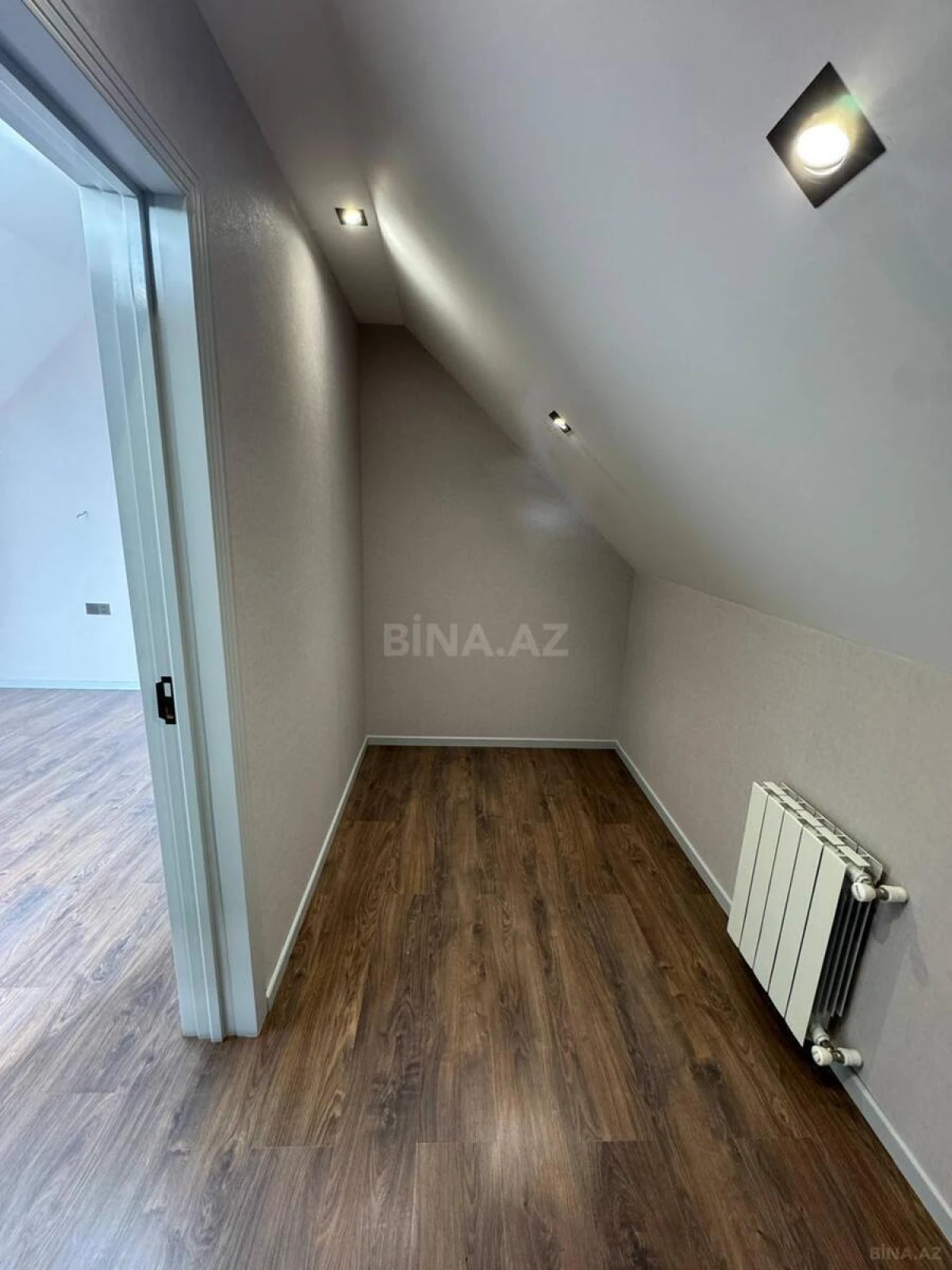 Satılır 4 otaqlı həyət evi 105 m²