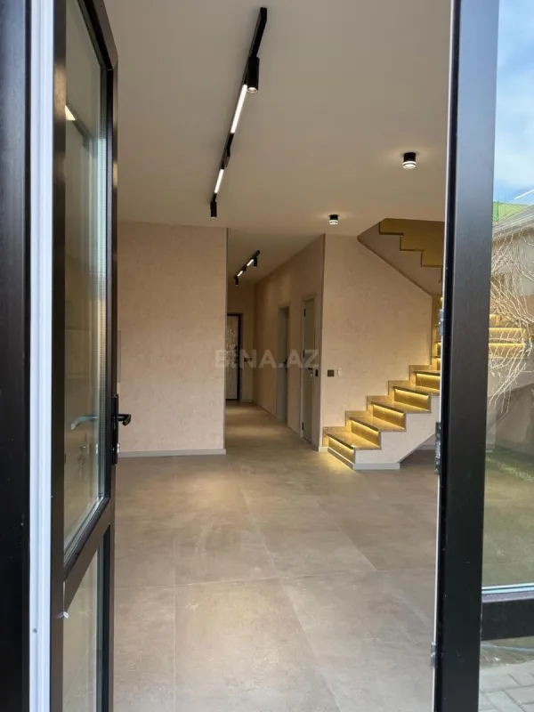 Satılır 4 otaqlı həyət evi 105 m²