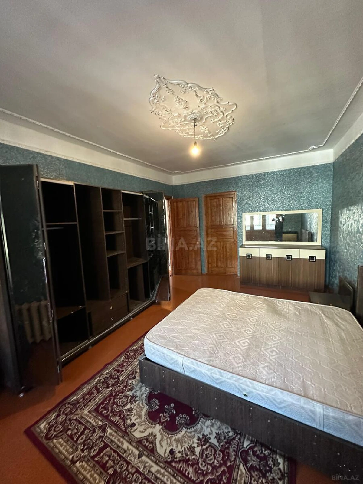 Satılır 3 otaqlı mənzil 120 m²
