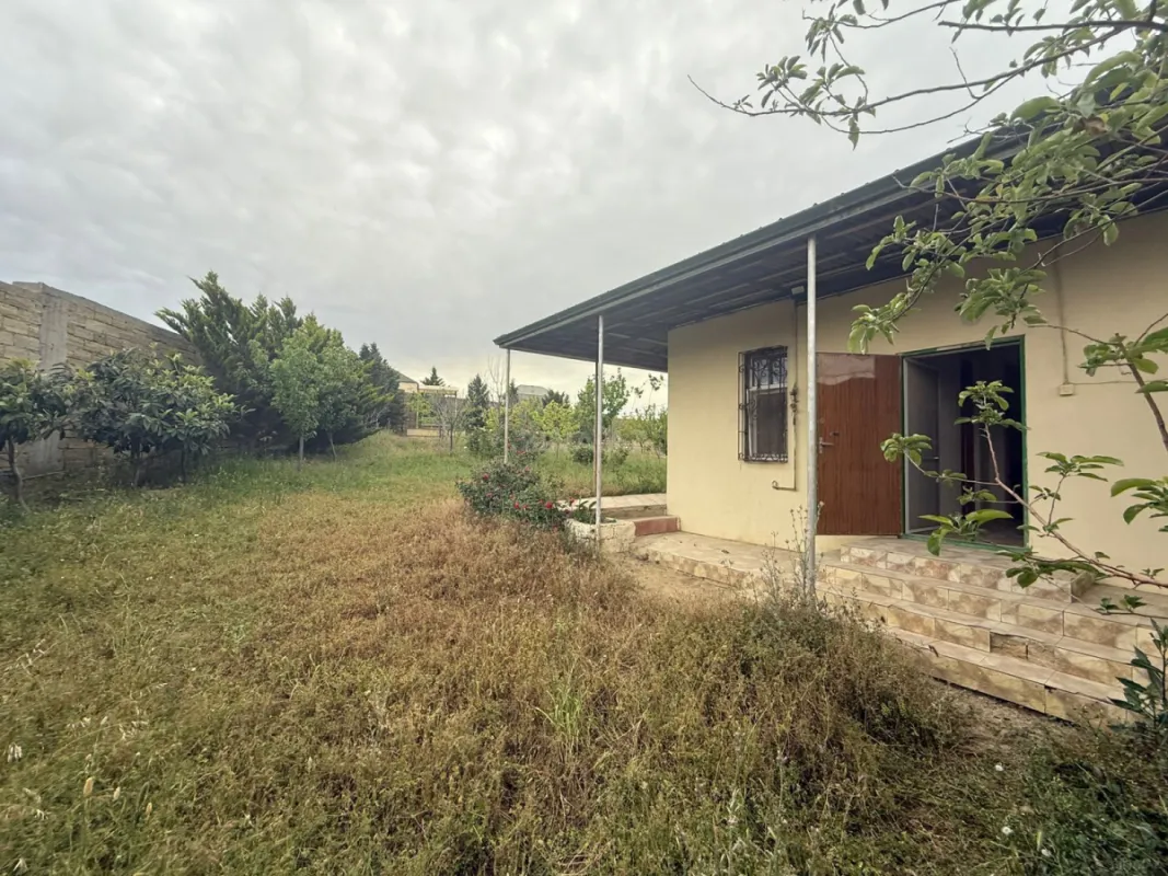 Satılır 1 otaqlı həyət evi 60 m²
