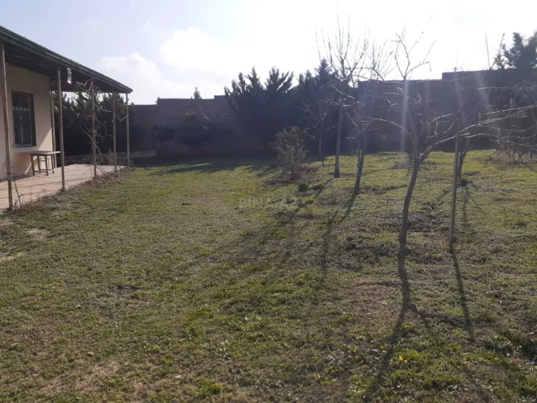 Satılır 1 otaqlı həyət evi 60 m²