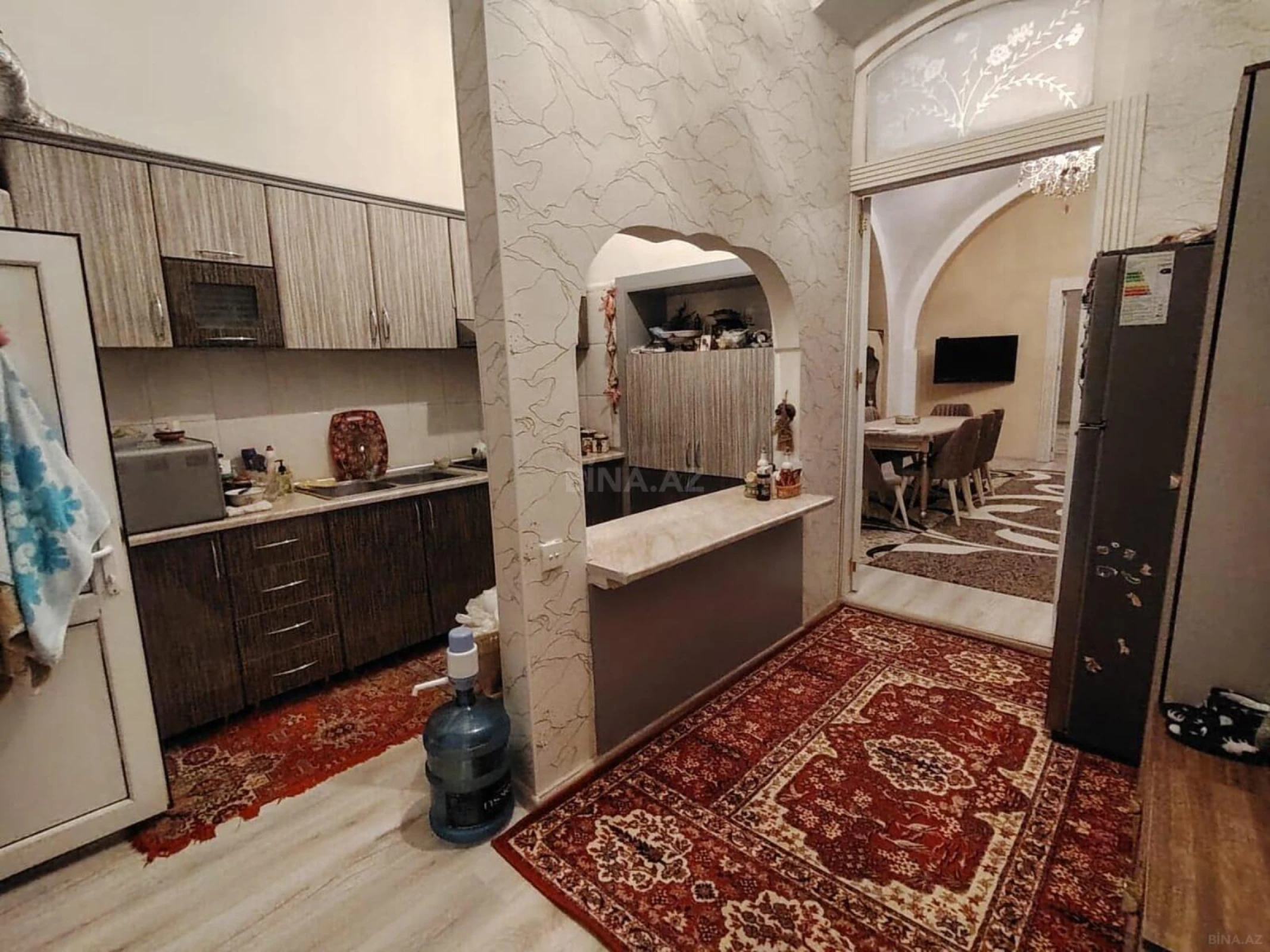 Satılır 4 otaqlı mənzil 118 m²